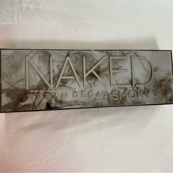 Urban Decay Naked Smoked Smoky Eye Eyeshadow palette
